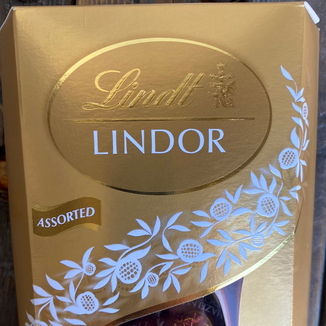 Lindt chocolate box 235g