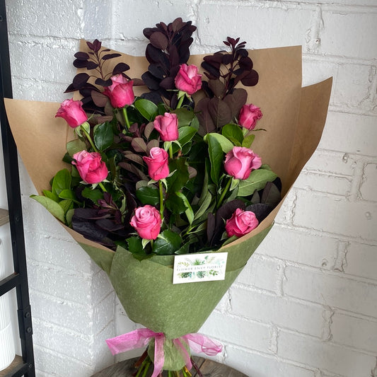 Pink Long stem rose bouquet.